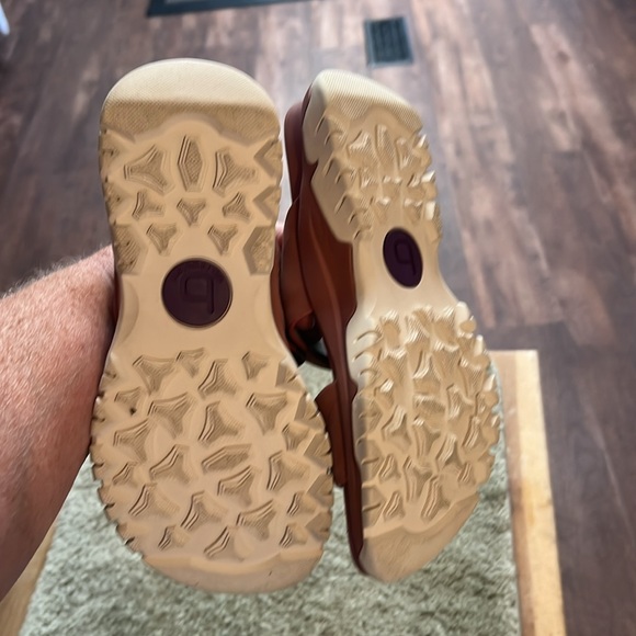 Women’s size 7.5 Bianca Nisha, sandals desert rose leather comfort slip on - Picture 4 of 4